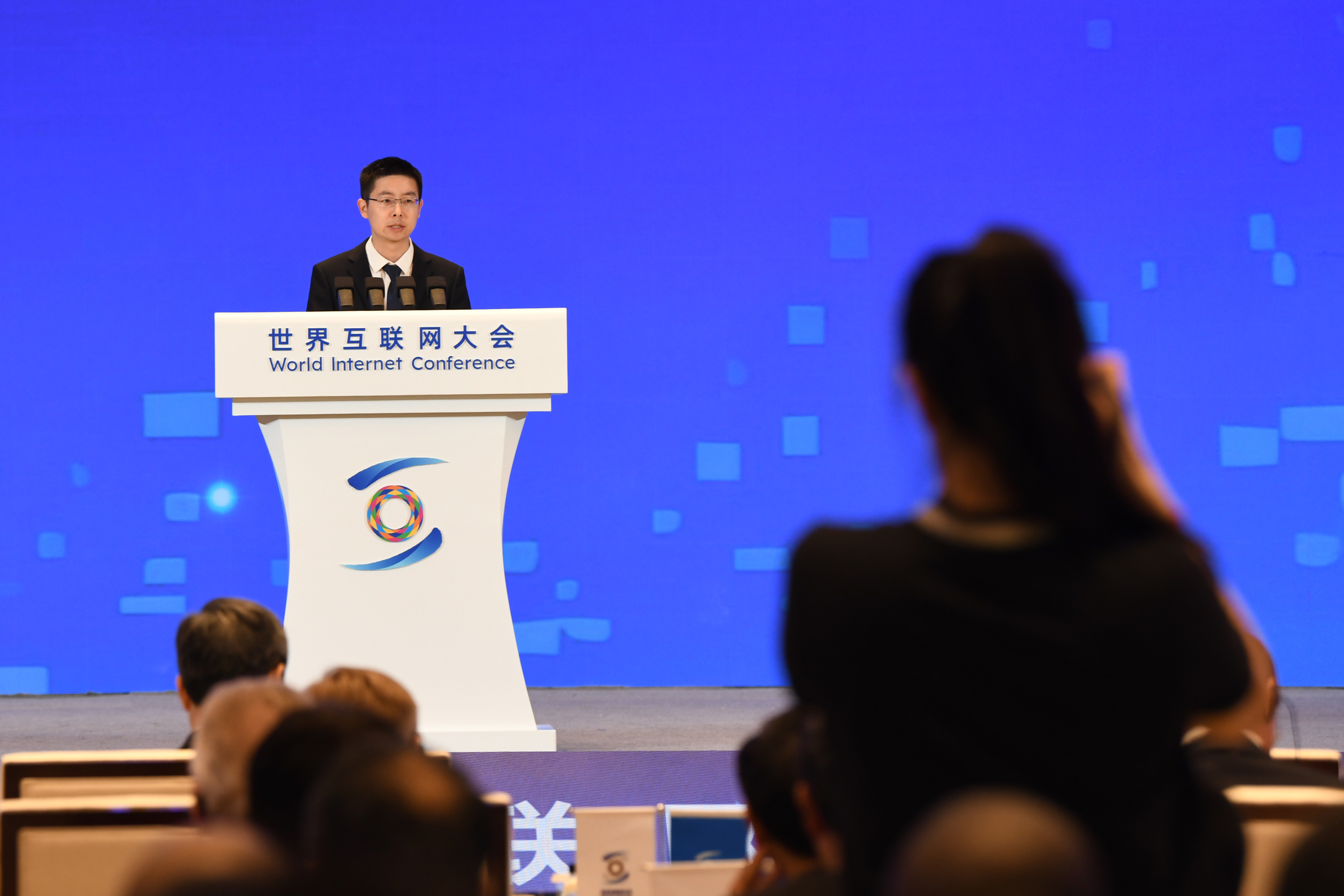 高清大图来了!一组图带你回顾2026世界互联网大会数字丝路发展论坛的精彩剪影! 高清大图来了!一组图带你回顾2026世界互联网大会数字丝路发展论坛的精彩剪影!
