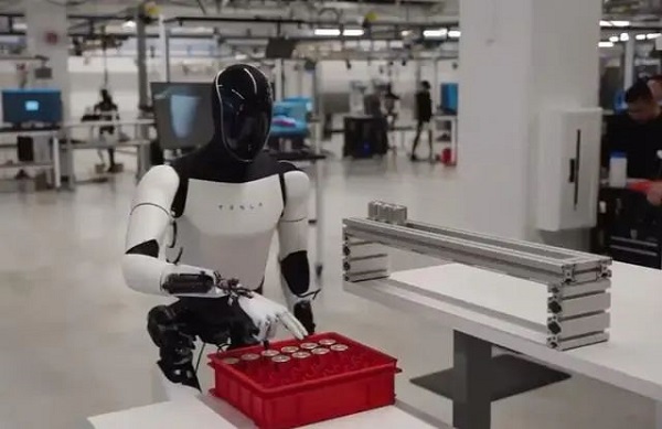 人形机器人全球竞赛提速？
