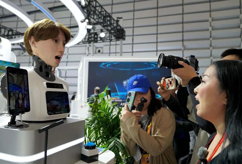 新华社:聚焦人工智能,“互联网之光”博览会启幕