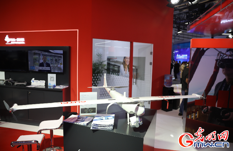 【乌镇视窗】互联网之光博览会|AI互动体验:科技“玩伴”让未来触手可及