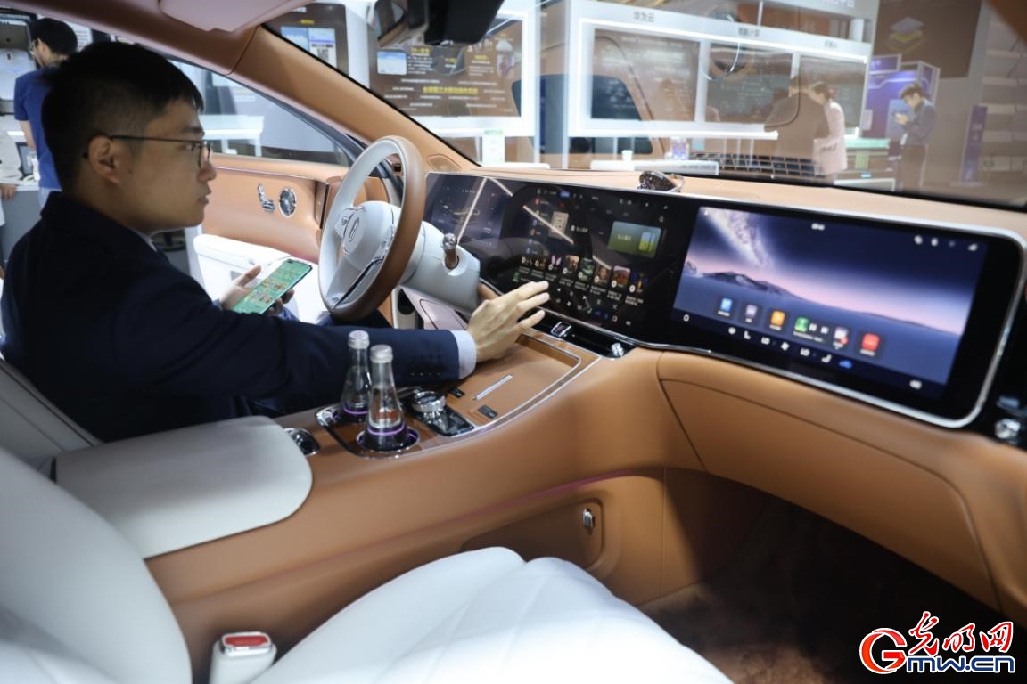 【乌镇视窗】2025年世界互联网大会“互联网之光”博览会开幕 乌镇再启数智之约