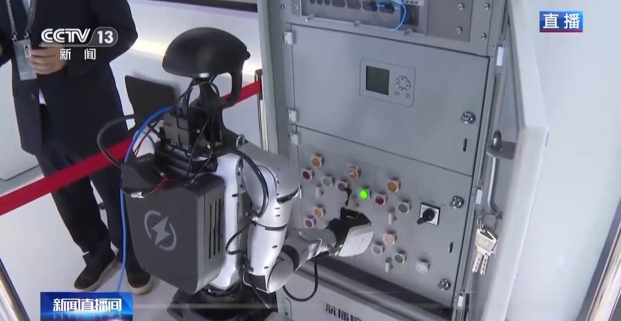 视频丨智能眼镜成摄像装备 在乌镇感受AI新应用