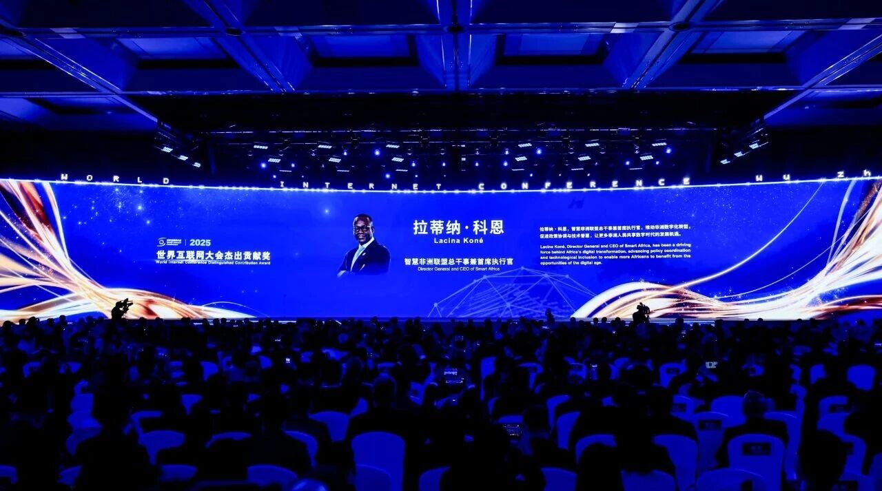 “奖”述贡献 | 拉蒂纳·科恩：智能时代，无人能独抱“猴面包树”