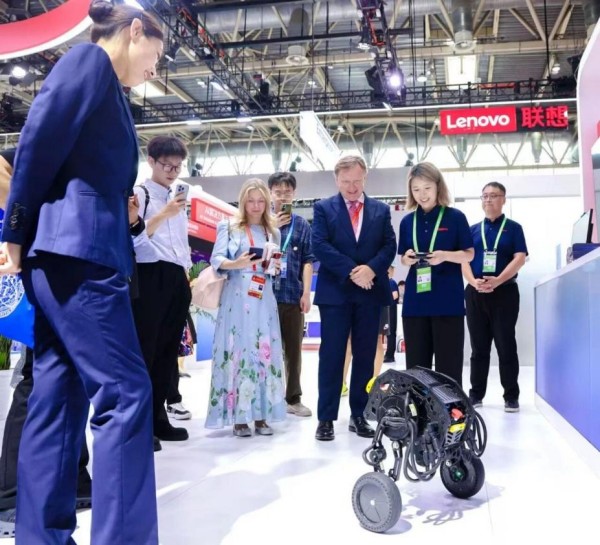 联想以绿色科技与AI赋能可持续发展