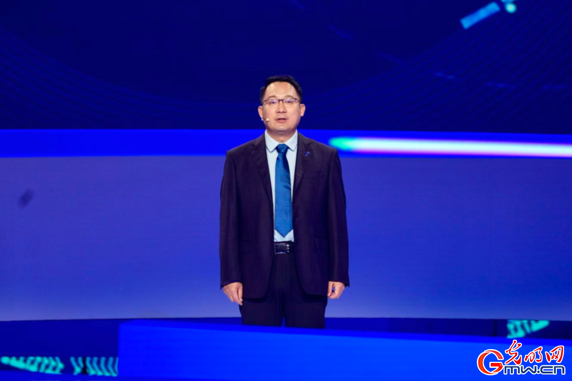 “千帆星座卫星规模化研制”获2025年世界互联网大会领先科技奖