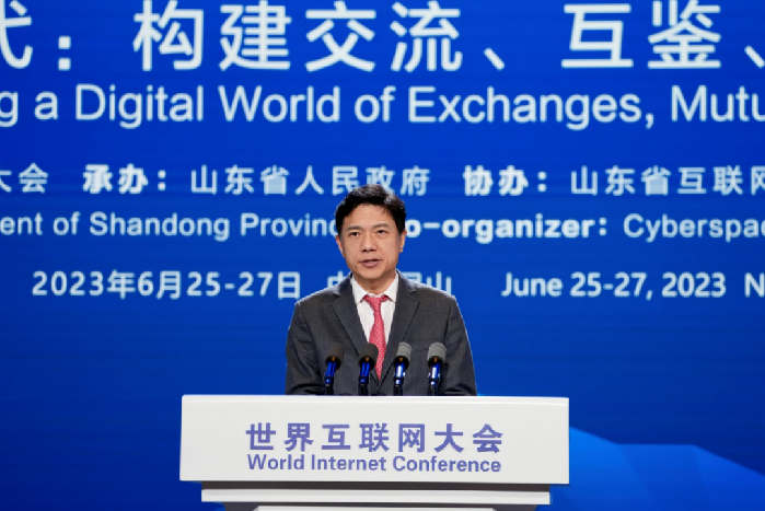 《时代》周刊2025年度人物:AI缔造者 《时代》周刊2025年度人物:AI缔造者