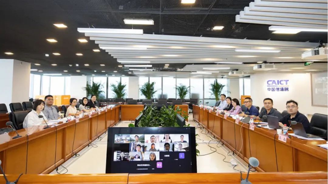 搭建互联网智库平台，持续汇集全球智慧力量