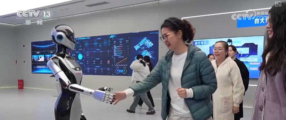 “AI+”丰富多元“更新”现象遍布千行百业 中国AI“加速跑”迈入应用爆发期