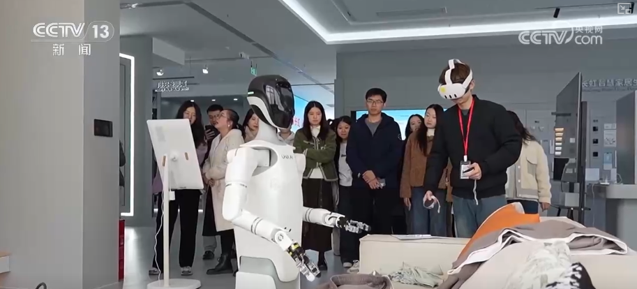 “AI+”丰富多元“更新”现象遍布千行百业 中国AI“加速跑”迈入应用爆发期