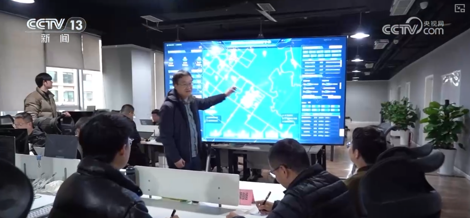 “AI+”丰富多元“更新”现象遍布千行百业 中国AI“加速跑”迈入应用爆发期