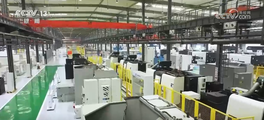 “AI+”丰富多元“更新”现象遍布千行百业 中国AI“加速跑”迈入应用爆发期